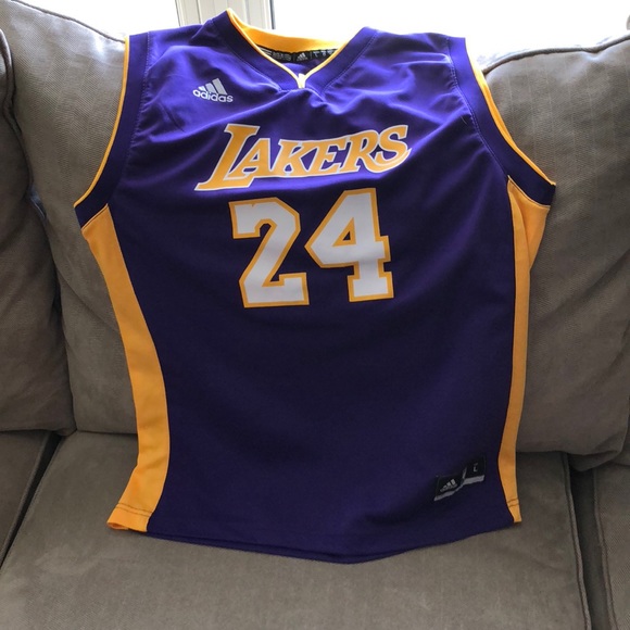 poshmark kobe bryant jersey